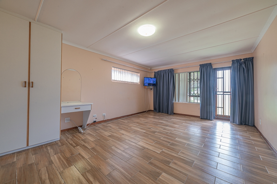 3 Bedroom Property for Sale in Bergsig Western Cape
